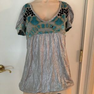 CUSTO BARCELONA silver top size 3 (small). NWT